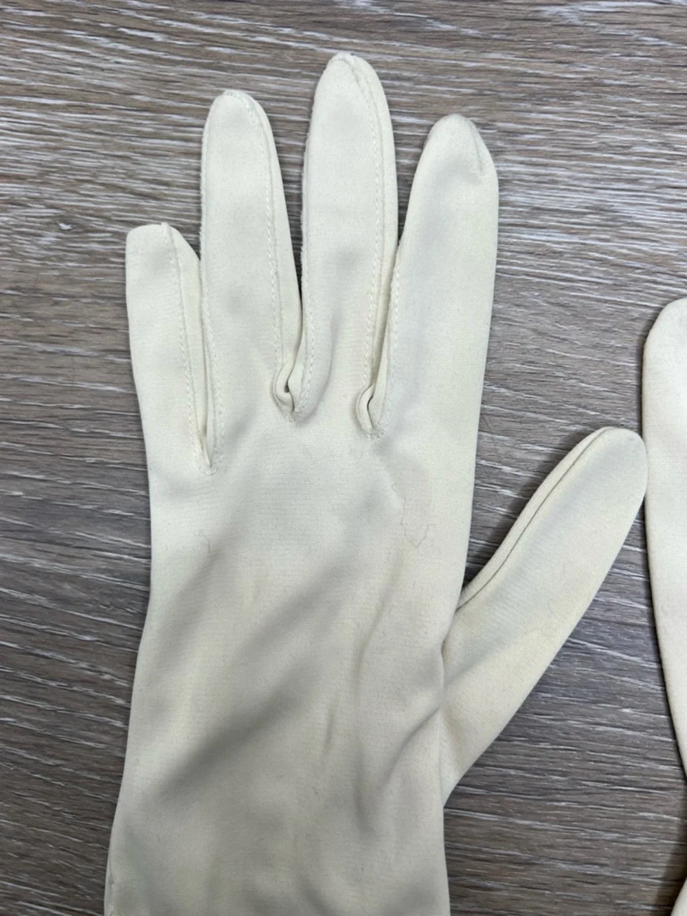 Vintage Ivory Gloves